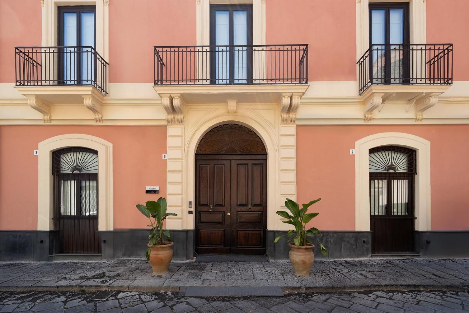 Archimedes Suites Catania Bagian luar foto