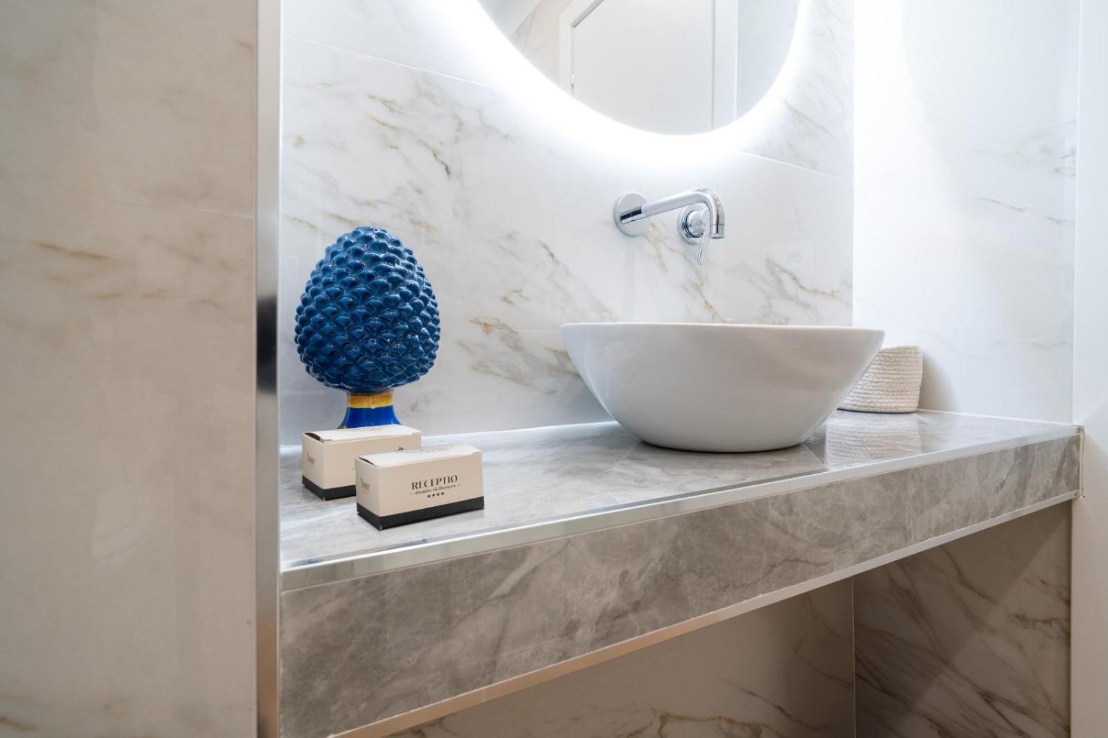 Archimedes Suites Catania Bagian luar foto